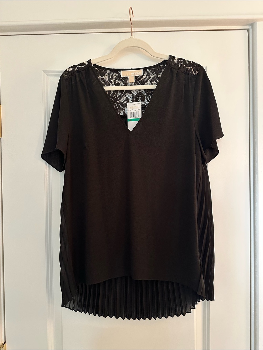 Michael Kors Black Lace-Trim Pleated Back V-Neck Blouse Size L NEW!